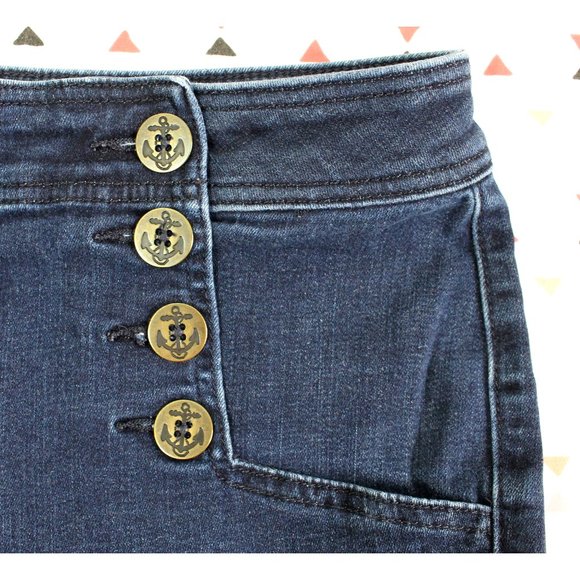 ✨BOGO FREE✨ EXPRESS JEANS Denim Shorts Blue 2 - Picture 3 of 5
